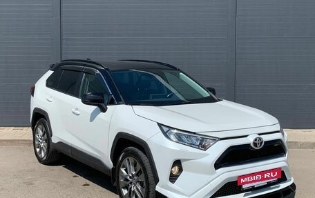 Toyota RAV4, 2022 год, 3 870 000 рублей, 6 фотография