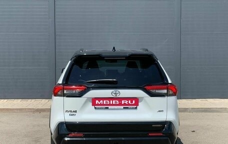 Toyota RAV4, 2022 год, 3 870 000 рублей, 10 фотография