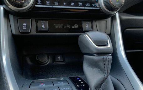 Toyota RAV4, 2022 год, 3 870 000 рублей, 21 фотография