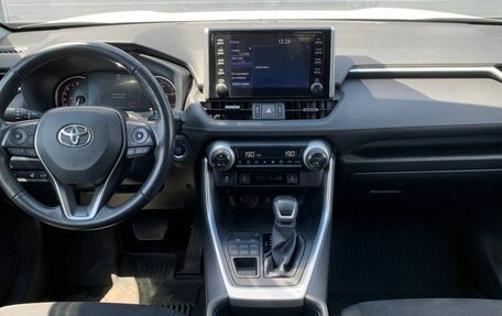 Toyota RAV4, 2022 год, 3 870 000 рублей, 18 фотография