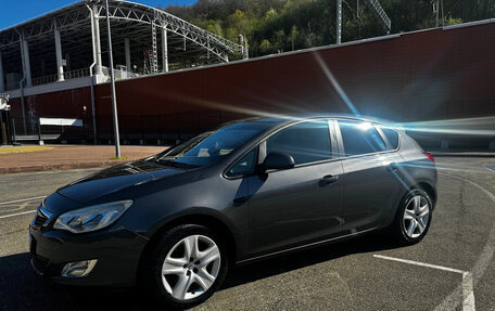 Opel Astra J, 2011 год, 700 000 рублей, 8 фотография