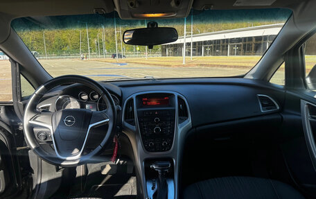 Opel Astra J, 2011 год, 700 000 рублей, 11 фотография