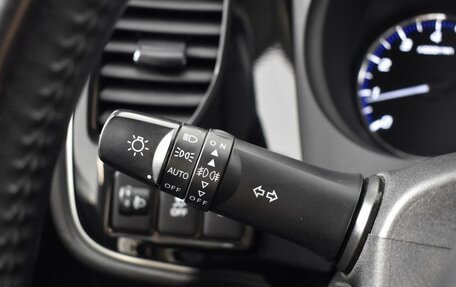 Mitsubishi Outlander III рестайлинг 3, 2017 год, 1 929 900 рублей, 16 фотография