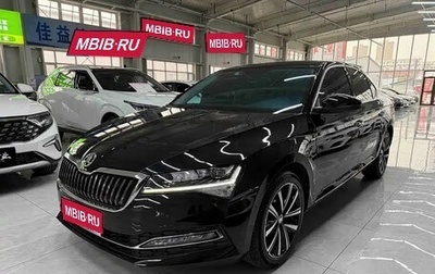 Skoda Superb III рестайлинг, 2022 год, 1 690 006 рублей, 1 фотография