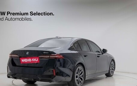 BMW 5 серия, 2023 год, 5 274 000 рублей, 2 фотография