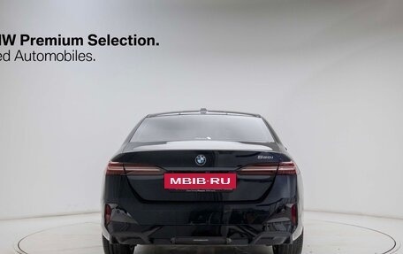 BMW 5 серия, 2023 год, 5 274 000 рублей, 4 фотография