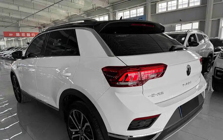 Volkswagen T-Roc I, 2022 год, 1 277 006 рублей, 4 фотография