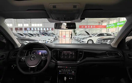 Volkswagen T-Roc I, 2022 год, 1 277 006 рублей, 11 фотография