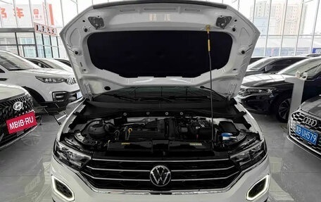 Volkswagen T-Roc I, 2022 год, 1 277 006 рублей, 7 фотография