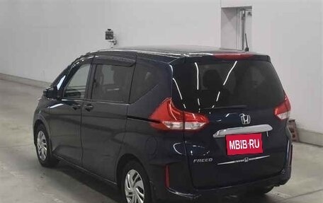 Honda Freed II, 2022 год, 1 410 000 рублей, 4 фотография