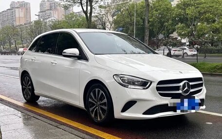 Mercedes-Benz B-Класс, 2022 год, 1 630 005 рублей, 2 фотография