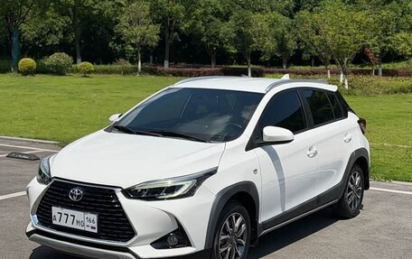 Toyota Yaris XP150 рестайлинг, 2022 год, 1 080 000 рублей, 1 фотография