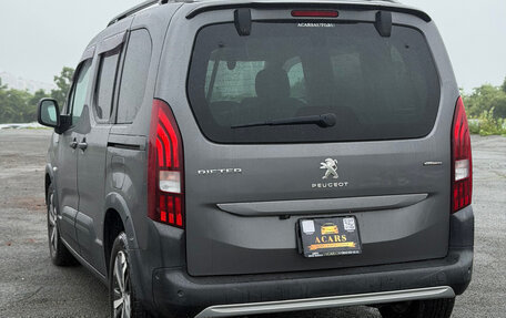 Peugeot Rifter I, 2020 год, 1 200 000 рублей, 6 фотография