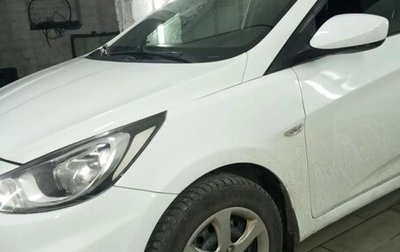 Hyundai Solaris II рестайлинг, 2012 год, 580 000 рублей, 1 фотография