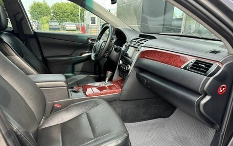 Toyota Camry, 2013 год, 1 580 000 рублей, 10 фотография
