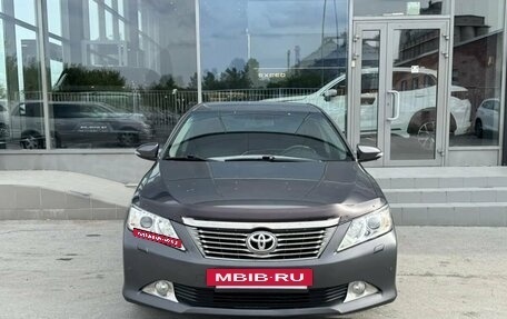 Toyota Camry, 2013 год, 1 580 000 рублей, 2 фотография