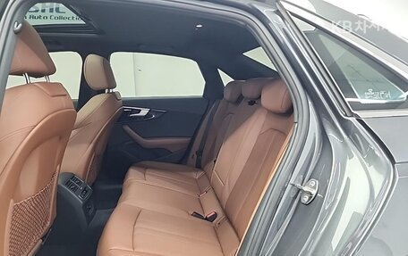 Audi A4, 2021 год, 2 450 000 рублей, 12 фотография