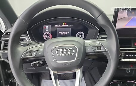 Audi A4, 2022 год, 2 300 000 рублей, 8 фотография