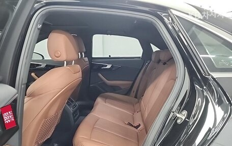 Audi A4, 2022 год, 2 300 000 рублей, 11 фотография