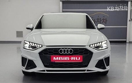 Audi A4, 2023 год, 3 200 000 рублей, 2 фотография