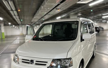 Honda Stepwgn II рестайлинг, 2003 год, 680 000 рублей, 3 фотография