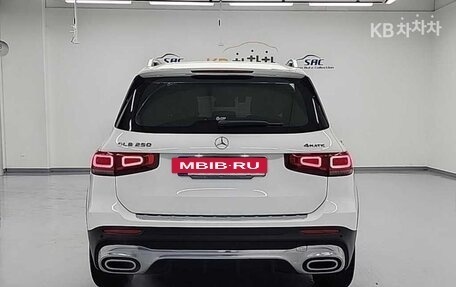 Mercedes-Benz GLB, 2021 год, 2 450 000 рублей, 3 фотография