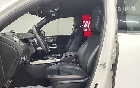Mercedes-Benz GLB, 2021 год, 2 450 000 рублей, 11 фотография