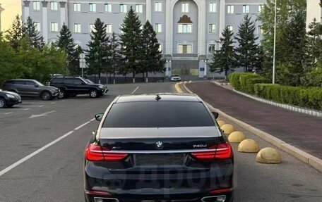 BMW 7 серия, 2016 год, 3 800 000 рублей, 3 фотография