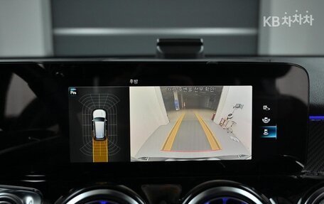 Mercedes-Benz GLB, 2022 год, 2 650 000 рублей, 15 фотография