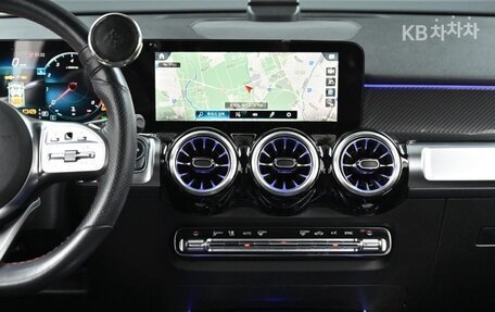 Mercedes-Benz GLB, 2022 год, 2 650 000 рублей, 14 фотография