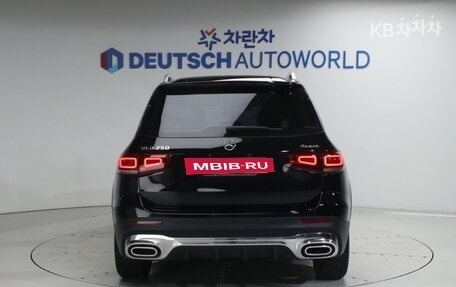 Mercedes-Benz GLB, 2022 год, 2 650 000 рублей, 4 фотография