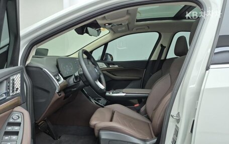BMW 2 серия, 2024 год, 3 500 000 рублей, 11 фотография