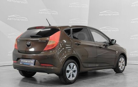 Hyundai Solaris II рестайлинг, 2015 год, 850 000 рублей, 5 фотография