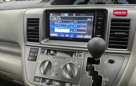 Toyota Raum II, 2007 год, 690 000 рублей, 20 фотография