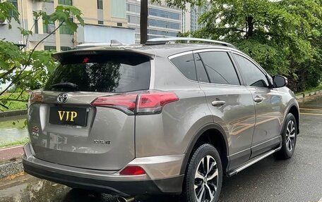 Toyota RAV4, 2019 год, 1 950 008 рублей, 6 фотография