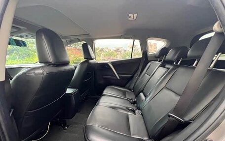 Toyota RAV4, 2019 год, 1 950 008 рублей, 10 фотография