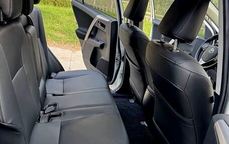 Toyota RAV4, 2017 год, 2 155 000 рублей, 10 фотография