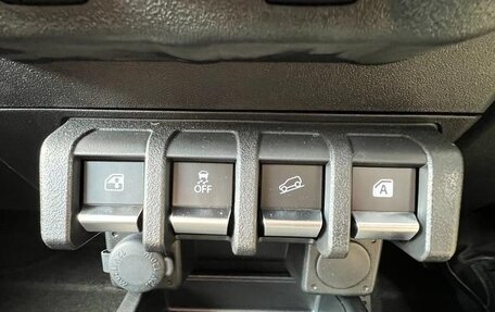 Suzuki Jimny, 2022 год, 1 099 000 рублей, 15 фотография