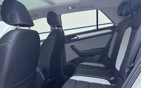 Volkswagen T-Roc I, 2022 год, 1 415 000 рублей, 17 фотография