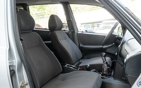 Chevrolet Niva I рестайлинг, 2010 год, 579 000 рублей, 8 фотография