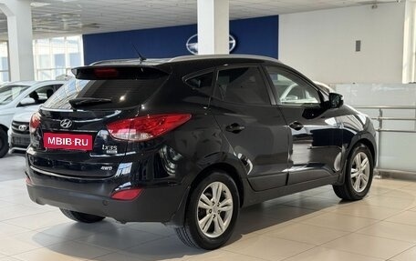 Hyundai ix35 I рестайлинг, 2010 год, 1 050 000 рублей, 4 фотография