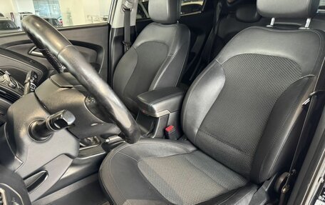 Hyundai ix35 I рестайлинг, 2010 год, 1 050 000 рублей, 23 фотография