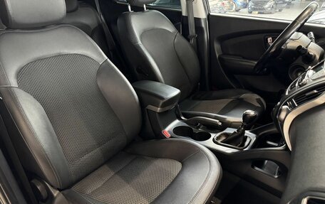 Hyundai ix35 I рестайлинг, 2010 год, 1 050 000 рублей, 24 фотография