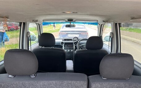Toyota bB I рестайлинг, 2004 год, 500 000 рублей, 9 фотография