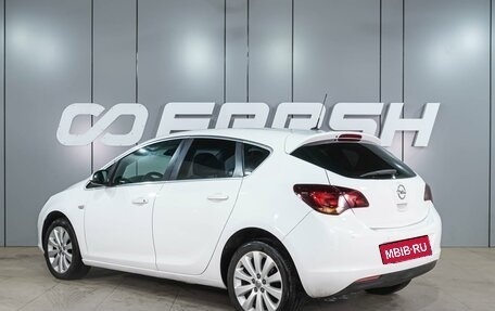 Opel Astra J, 2011 год, 799 000 рублей, 2 фотография