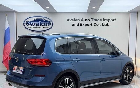 Volkswagen Touran III, 2026 год, 1 575 000 рублей, 4 фотография