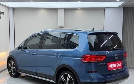 Volkswagen Touran III, 2026 год, 1 575 000 рублей, 5 фотография