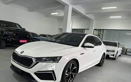 Skoda Octavia IV, 2022 год, 2 165 000 рублей, 1 фотография