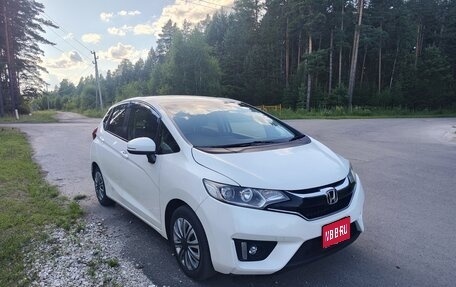 Honda Fit III, 2015 год, 820 000 рублей, 1 фотография