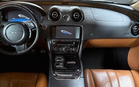 Jaguar XJ IV (X351), 2014 год, 1 890 000 рублей, 10 фотография